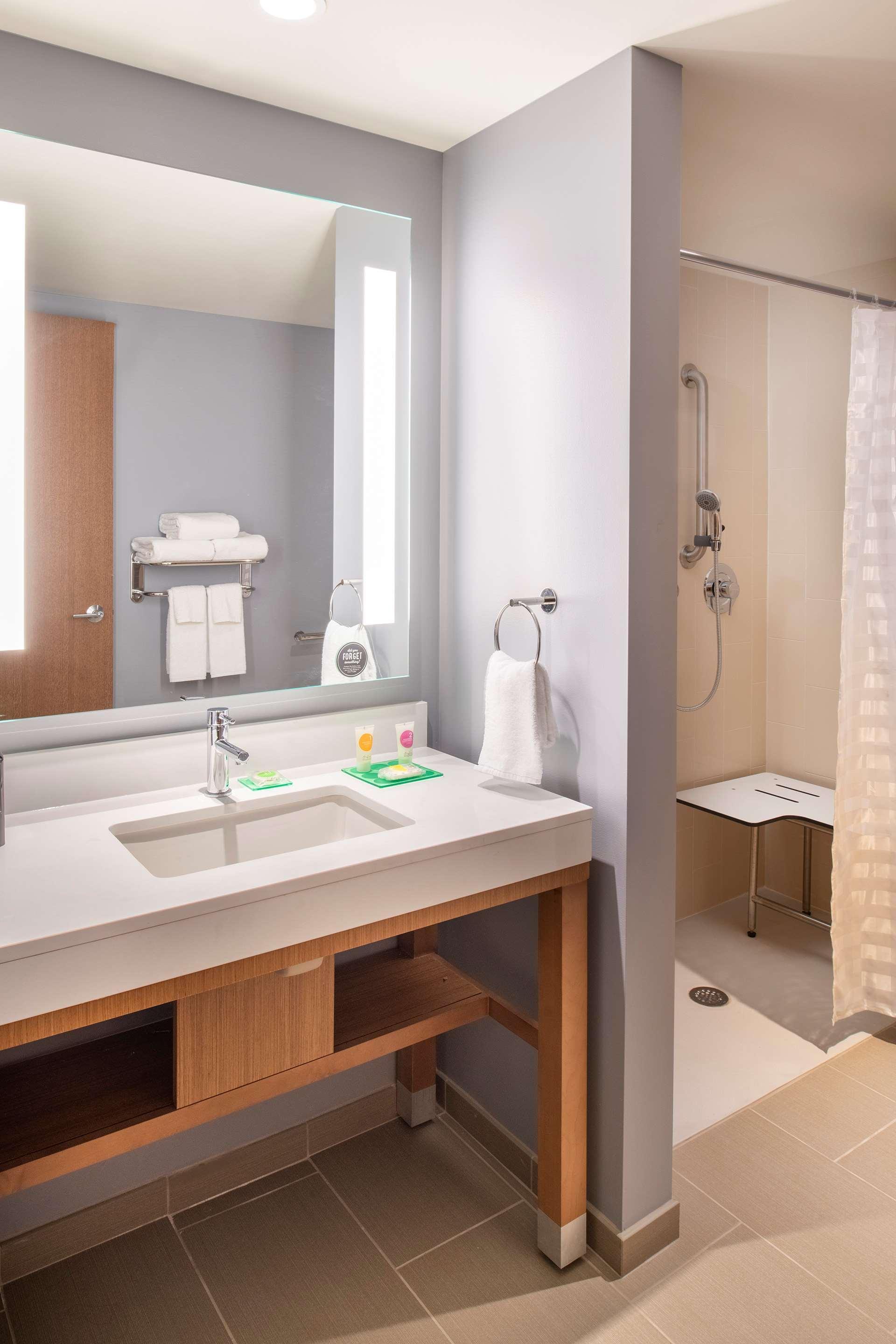 Hyatt Place East Moline/Quad Cities Buitenkant foto